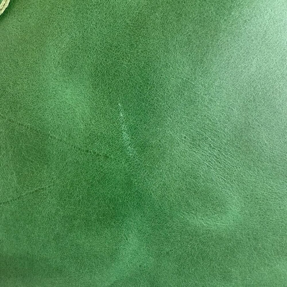 Portland Leather Small Raindrop Crossbody Bag $240 Retail. NWOT. - Picture 8 of 11